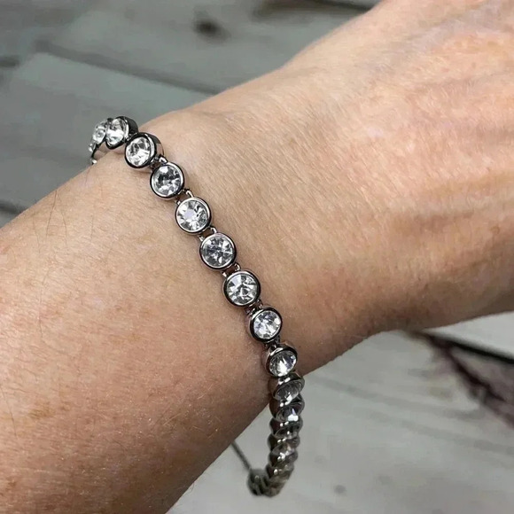 Premier Designs CZ Silver Tennis Bracelet Bezel Set Adjustable 6-10” EUC - Picture 6 of 7